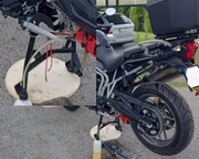 Stopka centralna Triumph Tiger 800