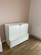 Biała komoda marki VOX