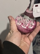 Szklany przycisk do papieru