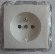 Gniazdo pojedyncze do ramek Hager-Polo Fiorena białe - nowe 