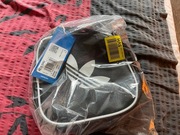 Adidas saszetka czarna