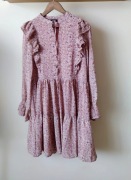 Nowa różowa brudny róż sukienkanz długim rękawem boho w kwiaty z falbanami