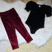 Komplet świąteczny z weluru body Little Kids legginsy Sinsay rozmiar 98-104