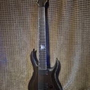 Na sprzedaż gitara Run Crusher 8 Custom.