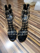 sandały transparentne z ćwiekami, rozmiar 40