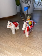 Król Lew + Derka + 2 konie + srebrny miecz + gratis, lego 6090 1995r