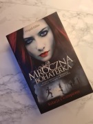 Abigail Gibbs "Mroczna bohaterka. Kolacja z wampirami"