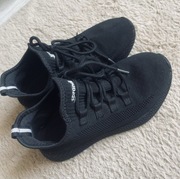Sneakersy chłopięce czarne Sprandi 32/21cm wygodne sznurowane do szkoły 