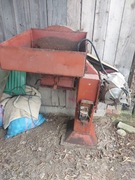 Śrutownik bijakowy do zboża