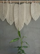 MAKRAMA LIŚCIE XL duża efektowna dekoracja boho na ścianę pióra 50x40