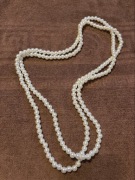 Korale białe,perłowe ,eleganckie