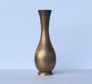 Stary mosiężny flakonik lany mosiądz wazonik