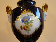 Amfora  Kobalt kożie głowy 32cm. KAISER