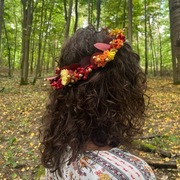 Kolorowy wianek z suszonych roślin 