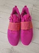 Buty Nike Runner 39 różowe 
