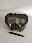 Pozytywka z lat 90 w kształcie serca 