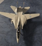Model Metalowy F-14 Tomcat VF-1 Wolfpack 1:200 – Uszkodzony / Na części
