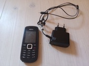 Stary telefon Nokia. Uszkodzona bateria 