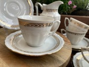 Komplet 9 filiżanek ze spodkami – Elegancja na każdą okazję! KPM Wałbrzych