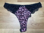 Stringi damskie używane