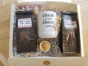 PRO BOX zestaw prezentowy K&H dla Niej Kubek 330 ml z napisem Kawa nie pyta