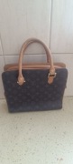 Luis Vuitton. Śliczna torebka znanej marki