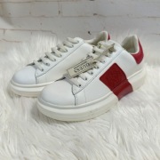 guess sneakersy damskie 39 nowe z meka białe czerwone tyły 