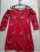 Czerwona sukienka w kwiaty wycięte ramiona S mini sukienka na guziki floral