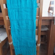 Niebieski cienki szal