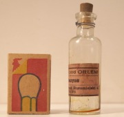 Ponad 100 Letnia Butelka z Najstarszej Polskiej Apteki "Pod Orłem" Toruń