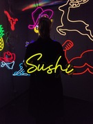 Sushi Neon Ozdoba na Ścianę. Zestaw Rolek Sushi LED Reklama Świetlna