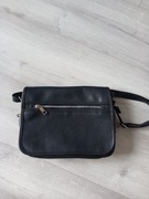 Torebka czarna skórzana damska listonoszka