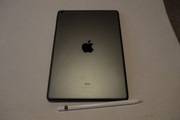 Tytuł aukcji: iPad (8th gen) + Apple Pencil 1