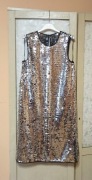 Sukienka bez rękawów srebrne cekiny