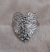 Pierścionek serce regulowany stal nierdzewna minimalistyczny młotkowan boho