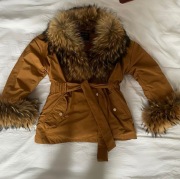 Zjawiskowa kurtka Ochnik z obszyciem z jenota, puchowa.XS