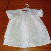 piękna ecru sukienka na podszewce -rozmiar 74cm