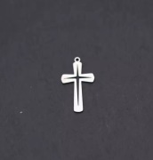 Piękna zawieszka krzyż zawieszka krzyżyk stal kolor srebrny okazja 