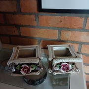 doniczki osłonki Capodimonte róże szkliwione 2sztuki Italy