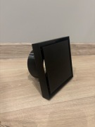 Ukryta wentylacja pod płytki kwadratową