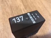 VOLKSWAGEN TRANSPORTER T4 1.9 TD PRZEKAŹNIK ŚWIEC ŻAROWYCH 137 701906123