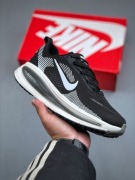 Buty do biegania NIKE VOMERO 18 rozmiar 40-46