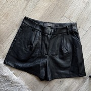 primark czarne skórzane spodenki szorty 38 m
