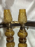 Para miniaturowych LAMP NAFTOWYCH – Miodowe szkło prasowane, Vintage, PRL