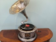 PIĘKNY UNIKALNY PATEFON ZDOBIONY, POLECAM 