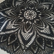 Serweta szydełkowa 68 cm, obrusik na stolik kawowy