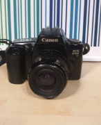 Aparat CANON EOS 1000F N z obiektywem 35-80 mm