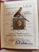 Srebrna odznaka zasłużony dla Wrocławia i woj.wroclawskiego wraz z legitym.