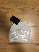 Szara czapka Arcteryx 