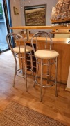 2 krzesła / stołki / taborety barowe